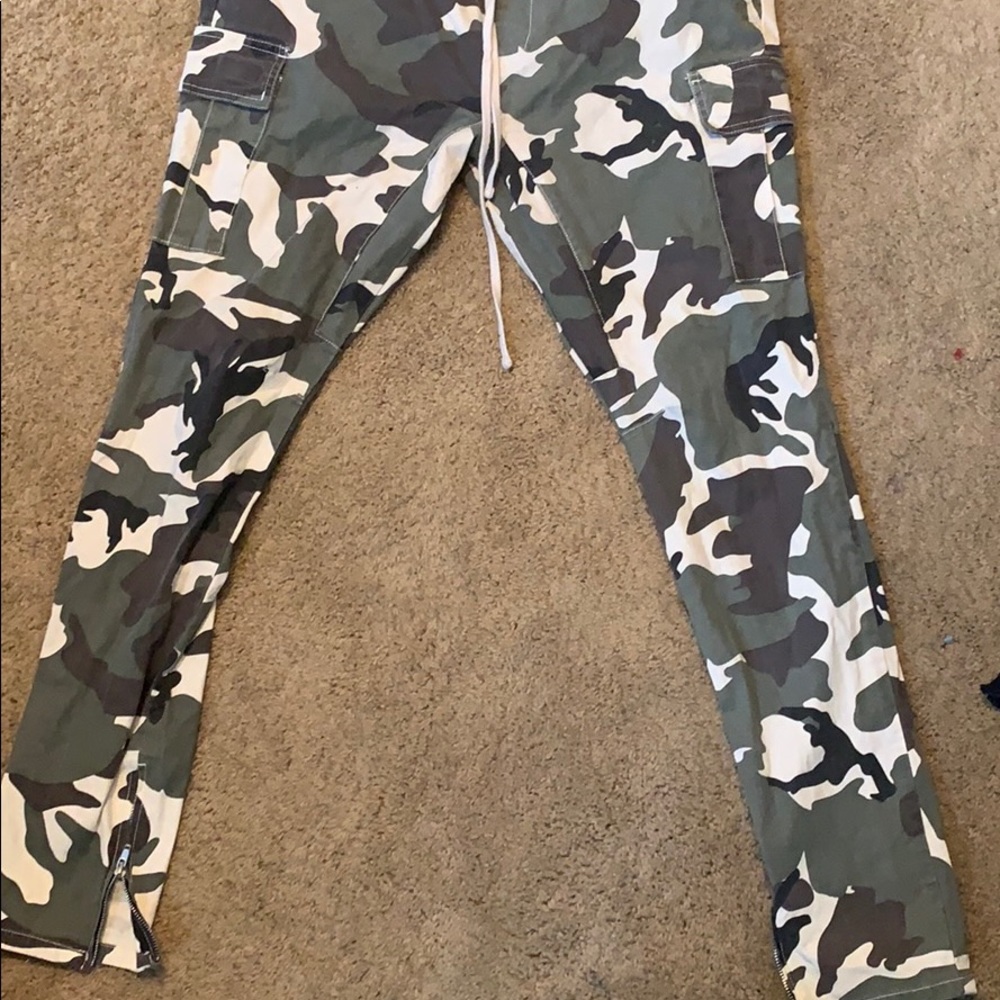 PacSun joggers/skinny’s